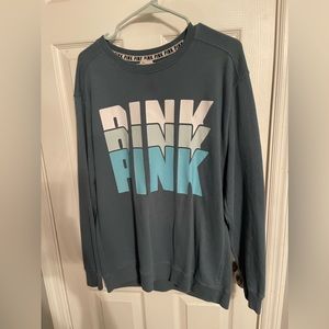 Comfy teal pink sweatshirt perfect for spring or fall!